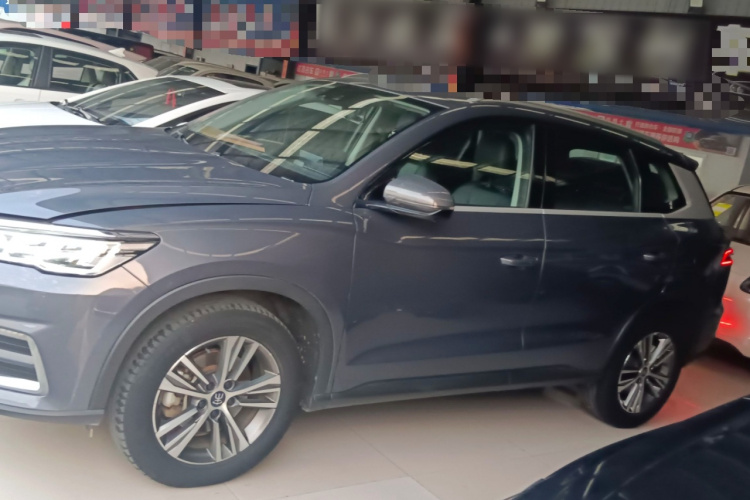 比亚迪 宋Pro 2019款 1.5T 自动豪华型车身外观4