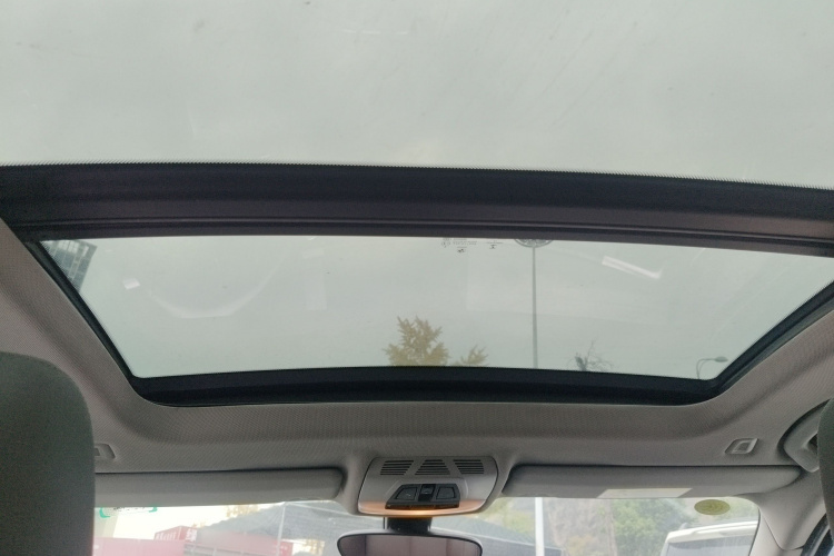 宝马1系 2021款 改款 120i M运动曜夜版局部细节22