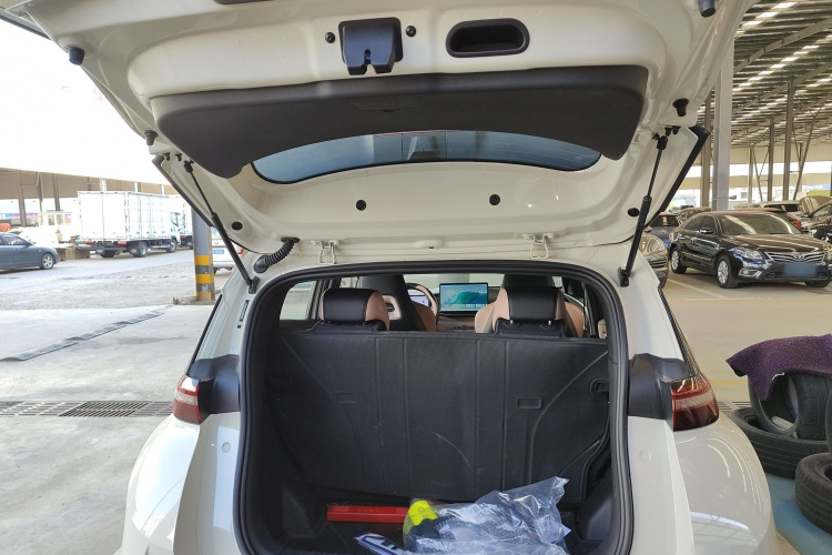 比亚迪 海鸥 2025款 智驾版 305km 自由版机舱底盘23