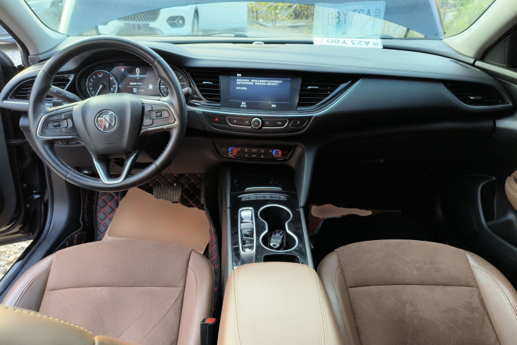 别克 君威 2020款 552T 豪华型中控内饰12