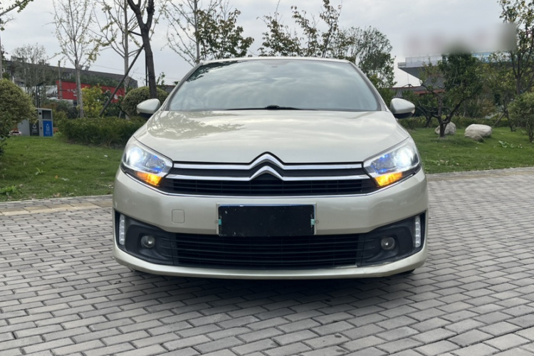 雪铁龙 C4世嘉 2016款 1.6L 自动豪华型车身外观6005