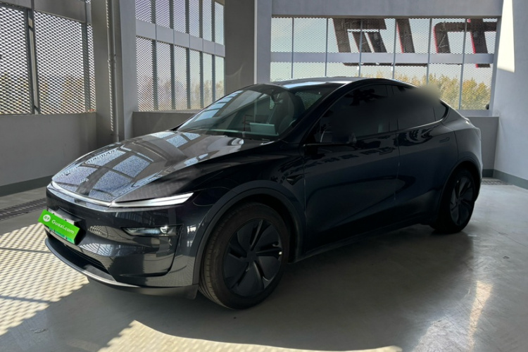 特斯拉 Model Y 2025款 后轮驱动版车身外观6013