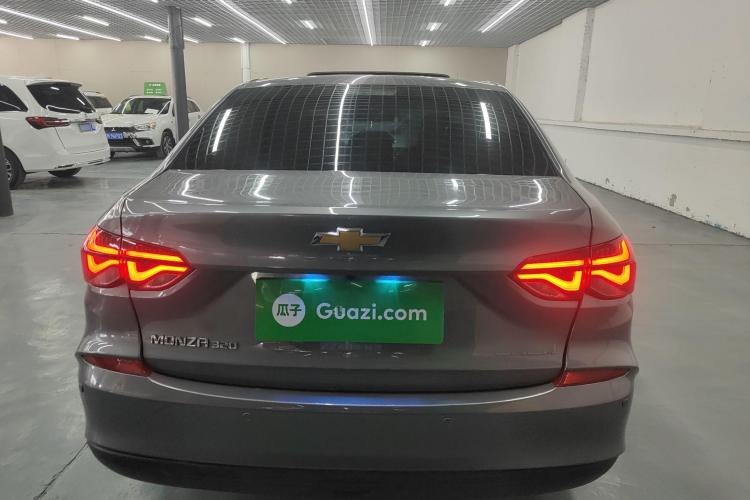 雪佛兰 科鲁泽 2022款 320 自动悦享天窗版车身外观6