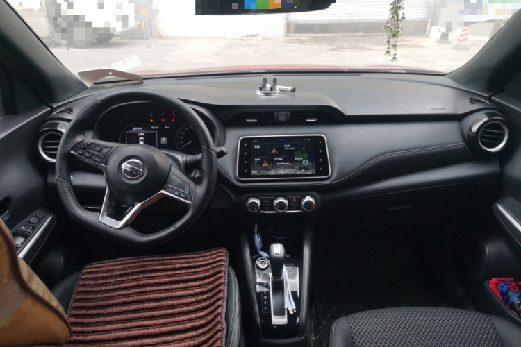 日产 劲客 2018款 1.5L CVT智联豪华版中控内饰12