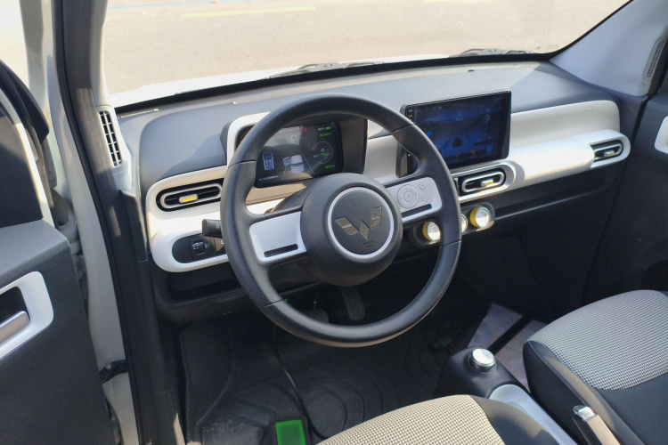 五菱汽车 宏光MINIEV 2024款 第三代 215km 青春版中控内饰13