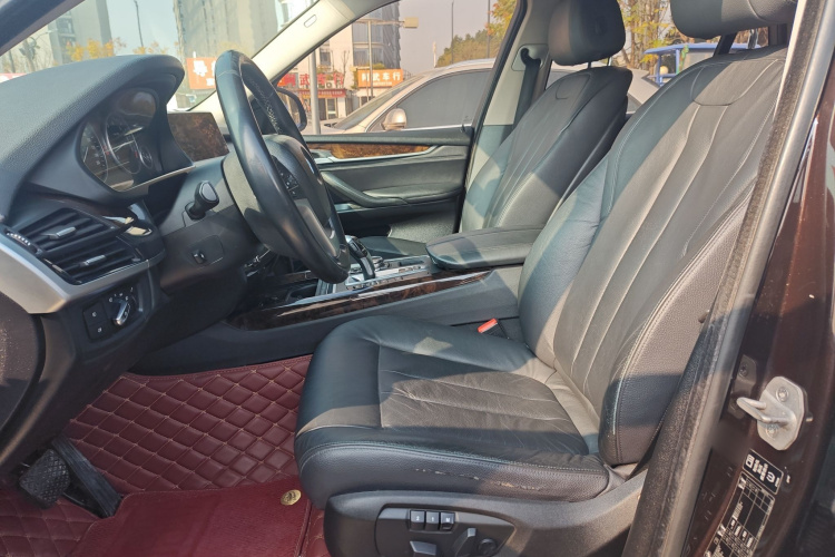 宝马X5(进口) 2014款 xDrive35i 典雅型局部细节19