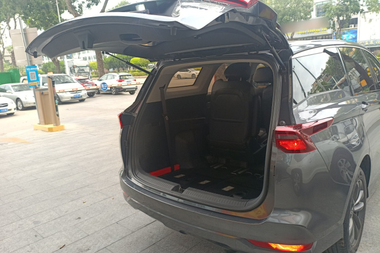 五菱汽车 五菱凯捷 2020款 1.5T CVT尊贵型机舱底盘23