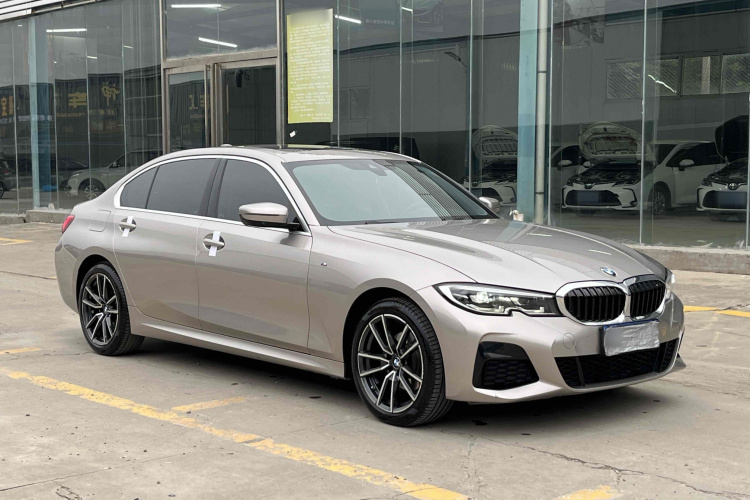宝马3系 2021款 改款 325Li xDrive M运动套装车身外观6002