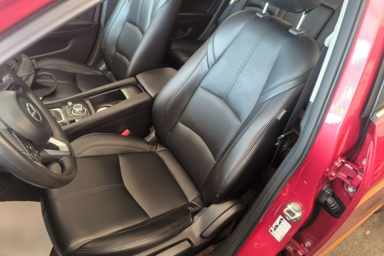 马自达3 昂克赛拉 2019款 云控版 三厢 1.5L 自动豪华型 国VI中控内饰19