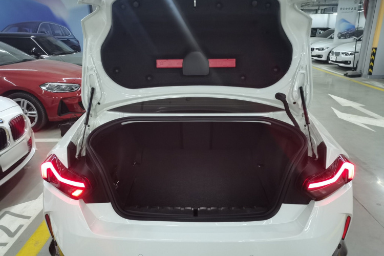 宝马2系(进口) 2023款 225i M运动曜夜套装机舱底盘23