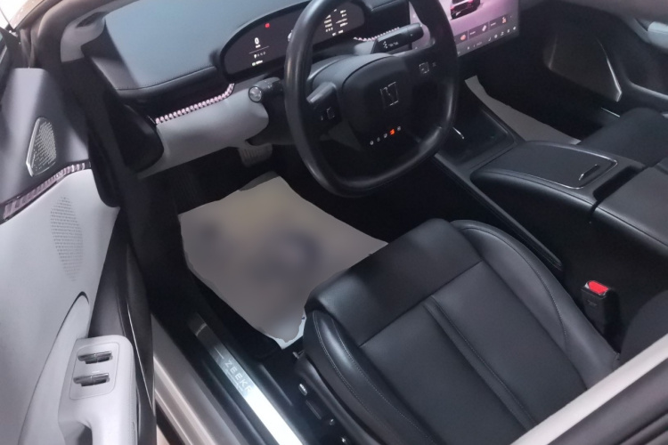 极氪007 2024款 后驱增强版 100kWh中控内饰20