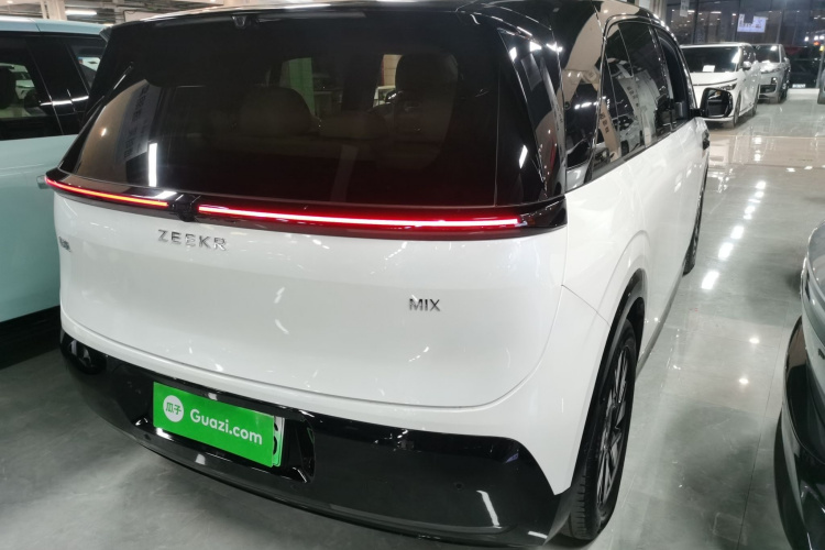 极氪MIX 2025款 长续航智驾版车身外观6005