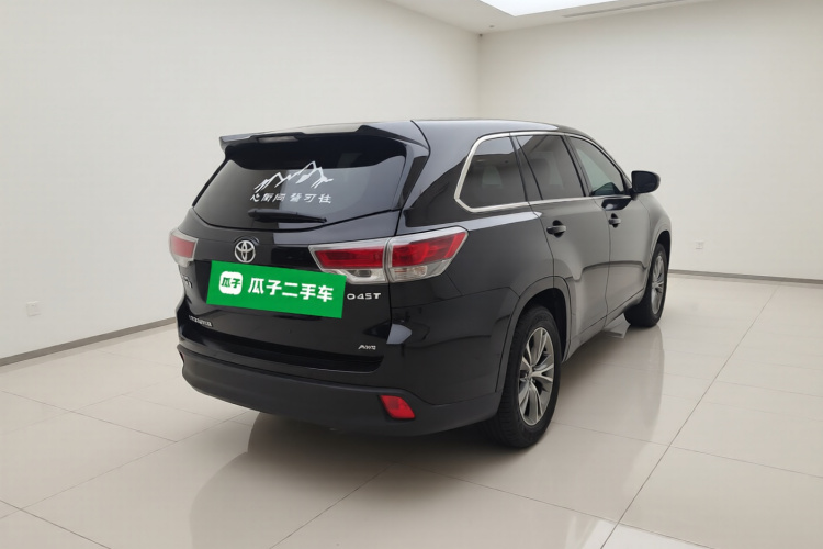 丰田 汉兰达 2017款 2.0T 四驱精英版 7座车身外观7