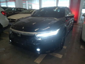 本田 英仕派 2022款 260TURBO 精悦版