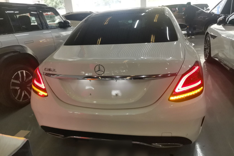 奔驰C级 2021款 C 260 L 运动版车身外观6004
