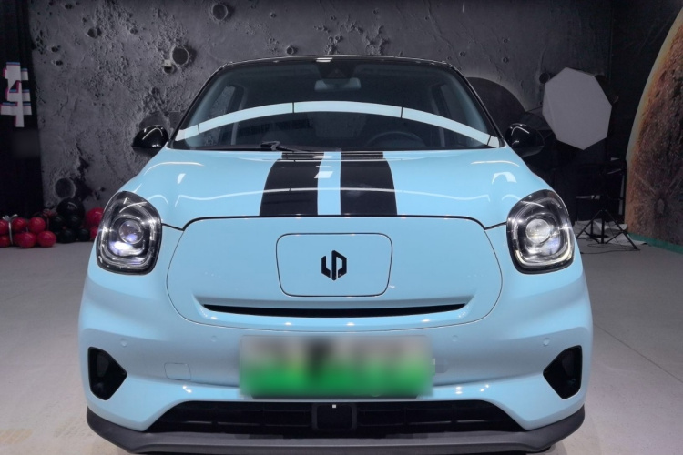 零跑汽车 零跑T03 2021款 400豪华版车身外观2