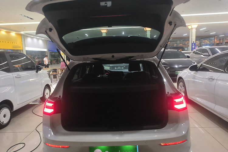 大众 高尔夫 2023款 改款 280TSI DSG R-Line Lite局部细节23