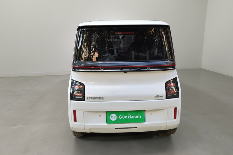 五菱汽车 五菱Air ev晴空 2023款 两座-进阶版车身外观6