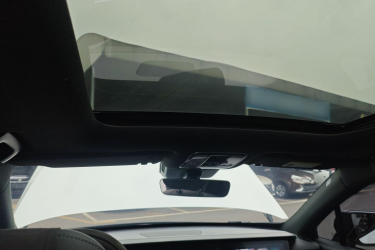 理想汽车 理想ONE 2021款 增程6座版中控内饰22