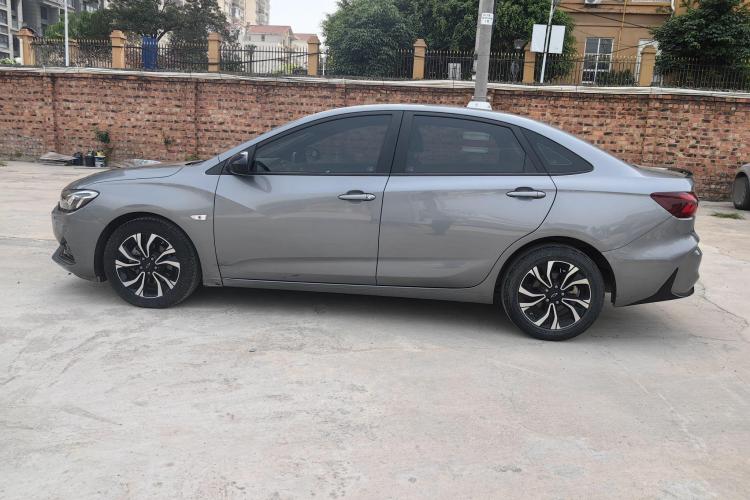 雪佛兰 科鲁泽 2020款 轻混 RS 330T 自动畅快版车身外观6003