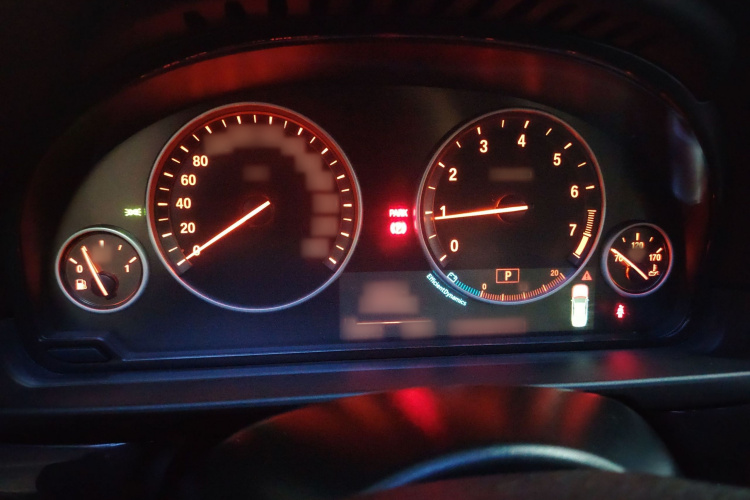 宝马5系 2017款 520Li 典雅型局部细节14