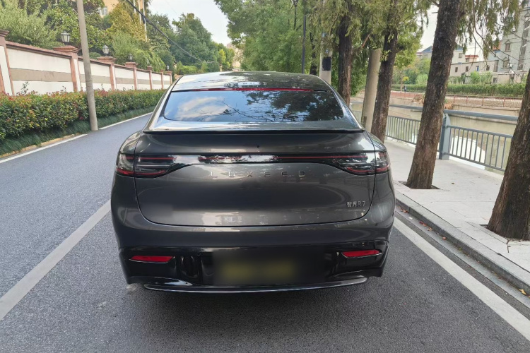 鸿蒙智行 智界R7 2025款 增程 251km Max车身外观6007