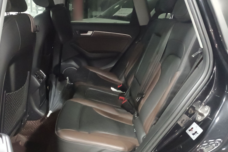 奥迪Q5 2017款 40 TFSI 舒适型中控内饰7004