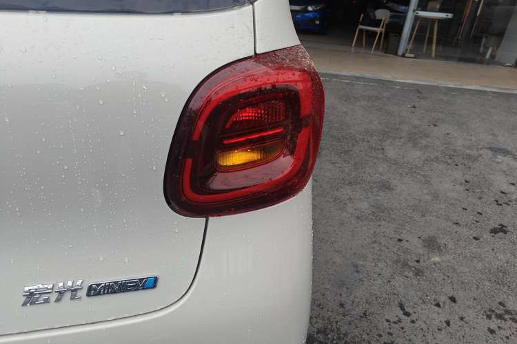 五菱汽车 宏光MINIEV 2025款 四门版 进阶款车身外观6006