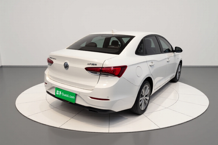 别克 英朗 2021款 改款 典范 1.5L 自动精英型车身外观7