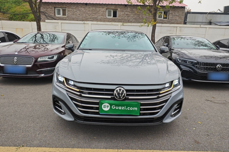 一汽-大众CC 2023款 380TSI 耀目版车身外观2