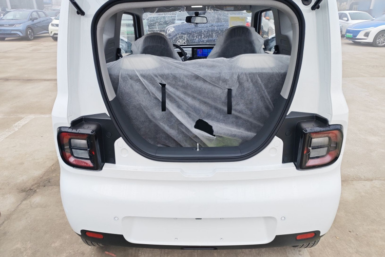 吉利银河 熊猫 2025款 210km 元气熊机舱底盘23