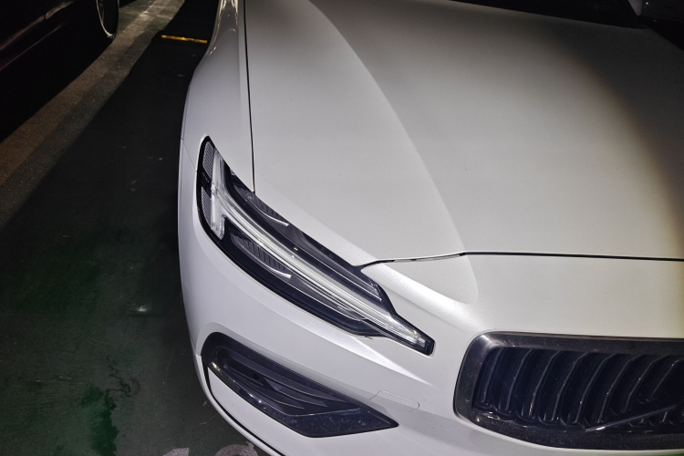 沃尔沃S60 2023款 B4 智远豪华版车身外观6006