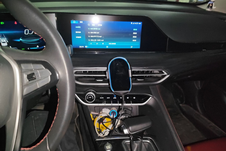 长安 逸动 2020款 PLUS 蓝鲸NE 1.4T GDI DCT旗舰型局部细节16