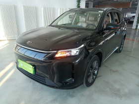 蓝电E5 PLUS 2025款 165km 长续航先享版 7座