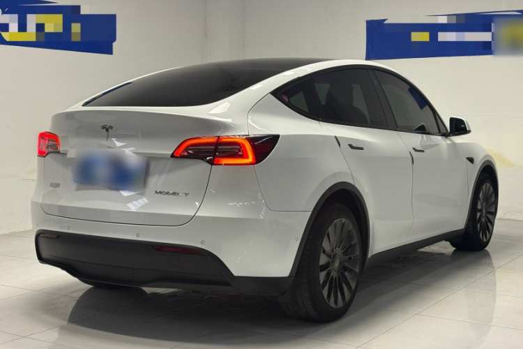 特斯拉 Model Y 2021款 长续航全轮驱动版车身外观6006