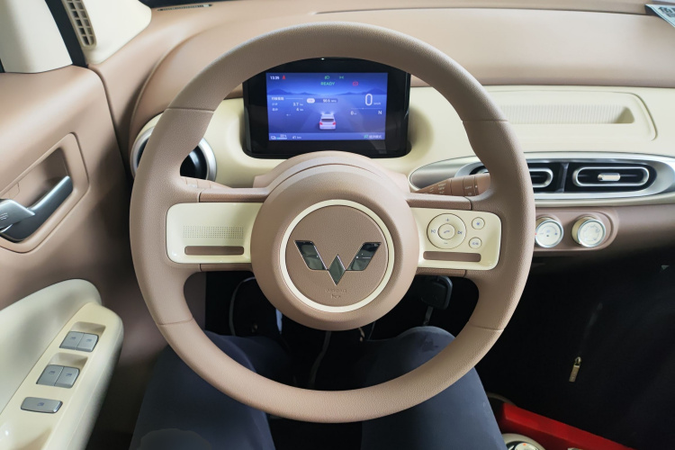 五菱汽车 宏光MINIEV 2025款 四门版 进阶款中控内饰13