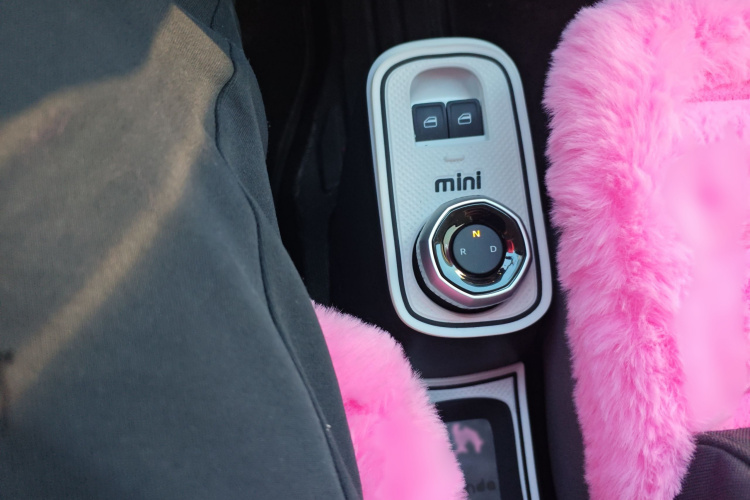 吉利银河 2025款 210km 熊猫卡丁局部细节18