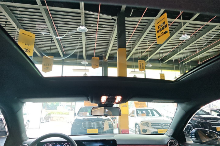 奔驰A级 2021款 A 200 L 运动轿车时尚型中控内饰22