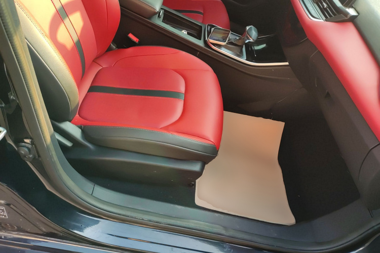 东风风神 奕炫 2020款 230T 自动炫酷赛道骑士版局部细节41