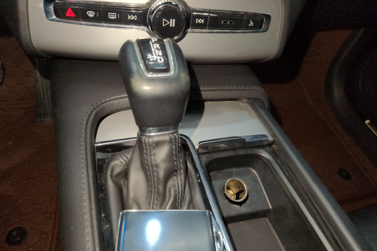 沃尔沃XC90 2015款 T6 智逸版 7座局部细节18