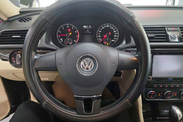 大众 帕萨特 2014款 1.8TSI DSG尊荣导航版局部细节13