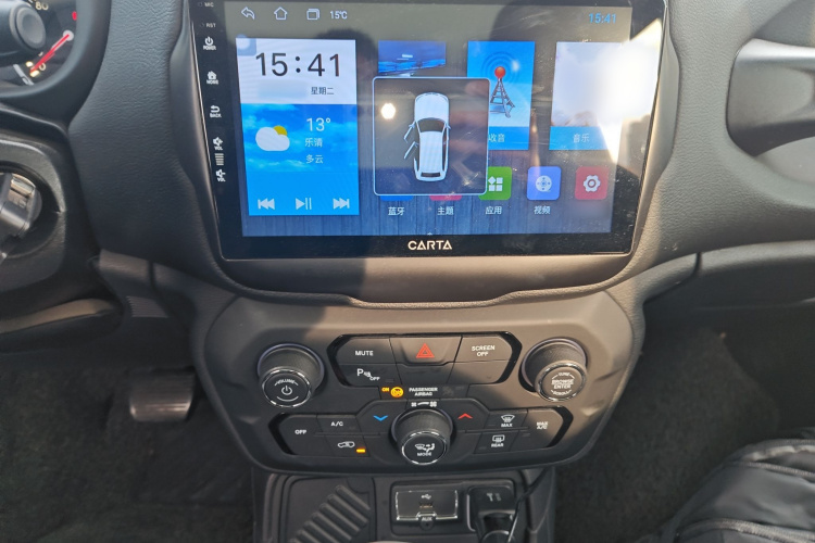 Jeep 自由侠 2019款 220T 自动领先版局部细节16