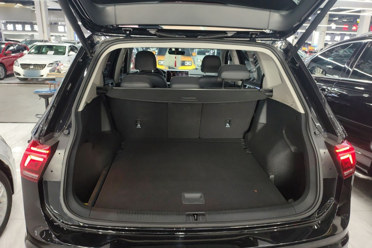 大众 途观L 2024款 330TSI 自动两驱R-Line越享版局部细节23