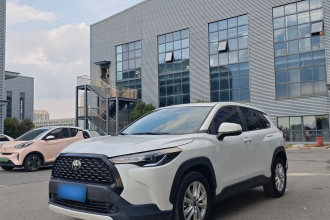 丰田 卡罗拉锐放 2022款 2.0L 精英版