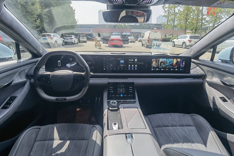 岚图汽车 岚图追光 2023款 四驱长续航版中控内饰7004