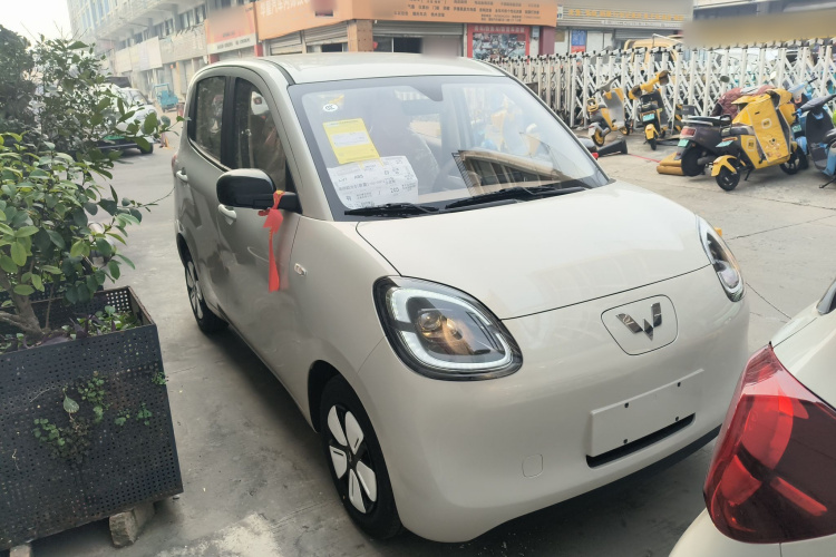 五菱汽车 宏光MINIEV 2025款 四门版 进阶款车身外观3