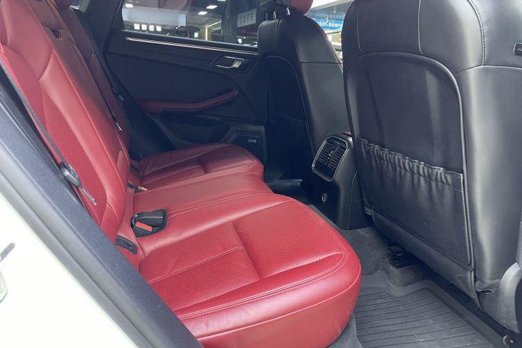 保时捷 2018款 Macan 2.0T中控内饰7009