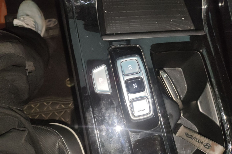 现代 库斯途 2021款 270TGDi 尊贵版 LUX局部细节18