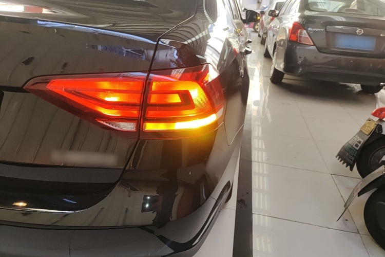 大众 2019款 朗逸启航 1.5L 自动风尚版 国VI车身外观9