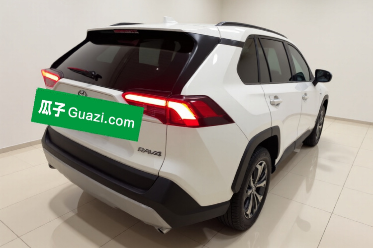 丰田 RAV4荣放 2023款 2.0L CVT两驱风尚Plus版车身外观7